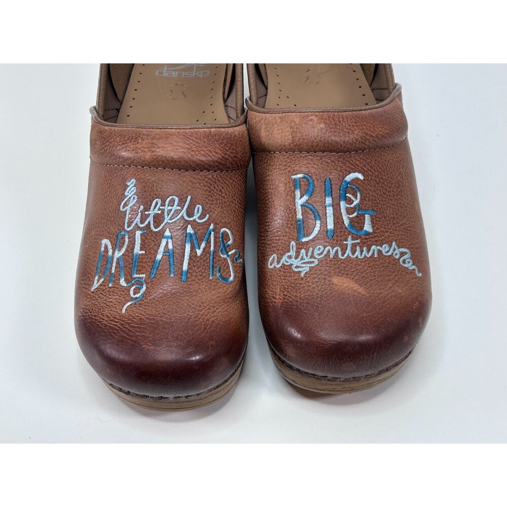 Dansko Clogs Women's Shoes Brown Leather Little Dreams Big Adventures Sz 41 - Picture 2 of 10